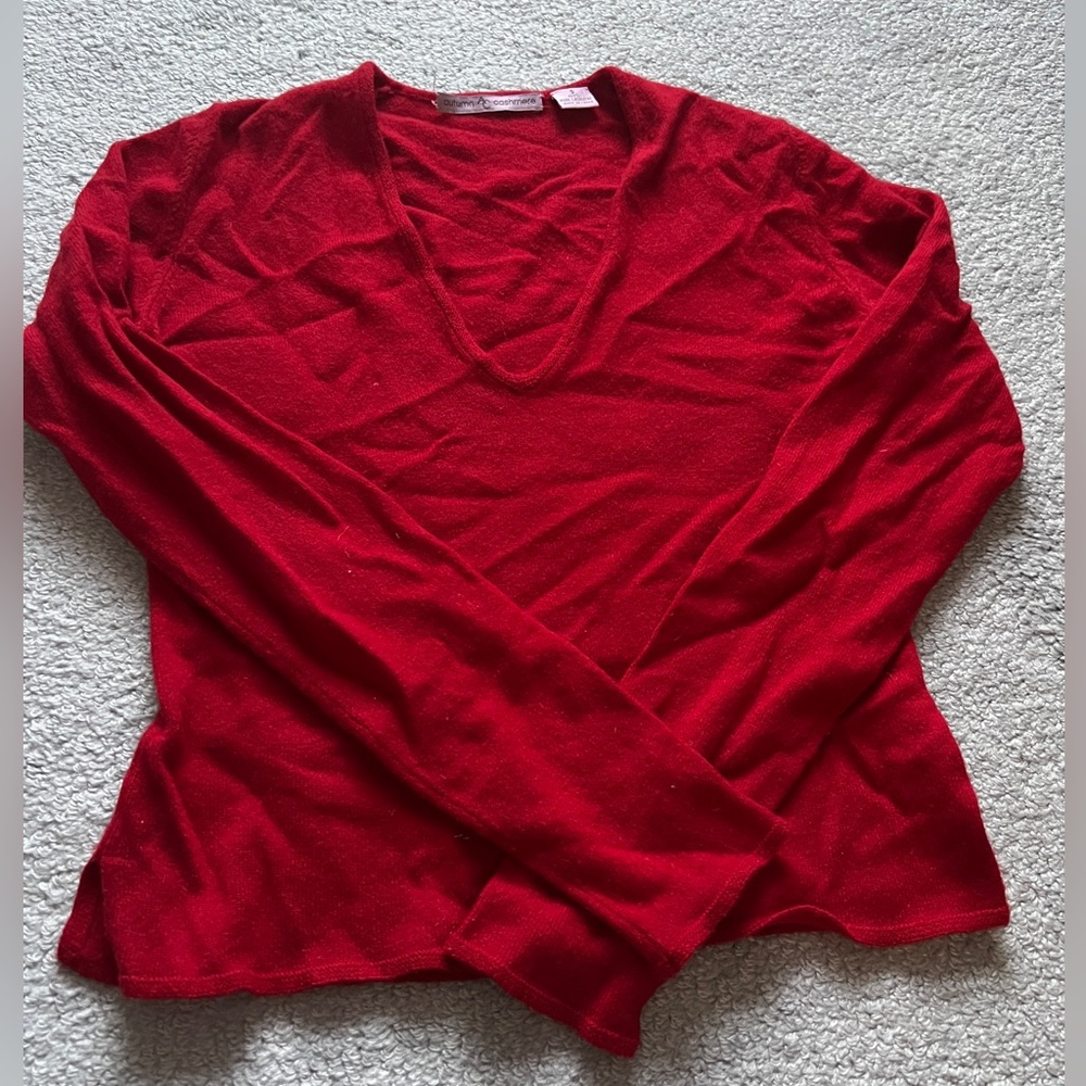 Autumn Cashmere, V-neck cashmere sweater, red, size Small
